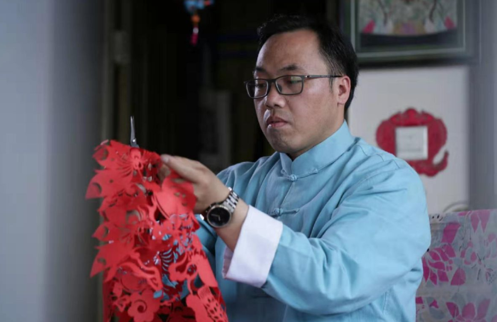 杨毅剪纸创作